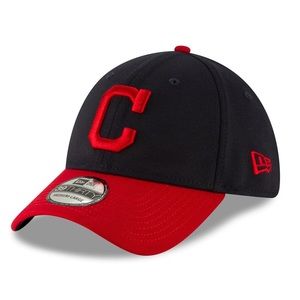 Cleveland Indians New Era Navy 2021 Classic Home 39THIRTY Flex Hat